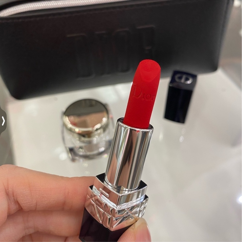 Dior Pouch - Picture 10 of 12